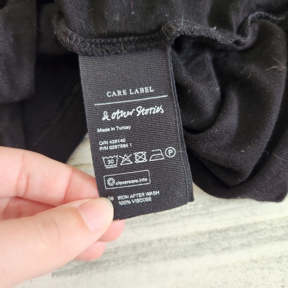 & Other Stories Cross Open Back Tank Top Black Size 6 - Picture 3 of 6